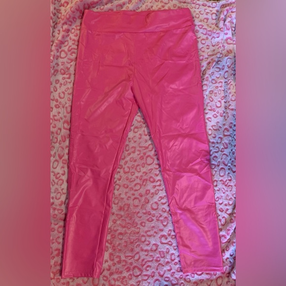 🩷🩷🩷BUBBLE GUM PINK PLUS SIZE 2X  LEGGINGS🩷🩷🩷 - Picture 1 of 4